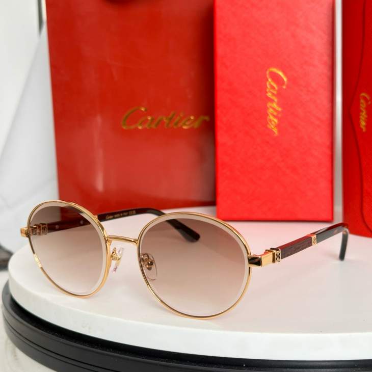 Picture of Cartier Sunglasses _SKUfw80235903fw
